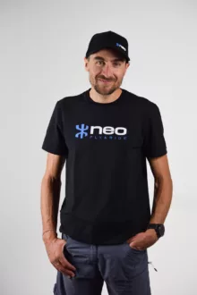 T恤 NEO 新 logo 黑色 - 男士