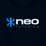 T-shirt homme NEO noir avec logo - Vue de face
